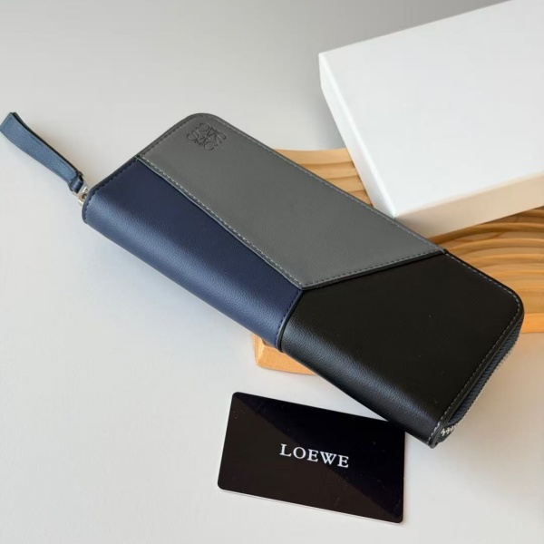 LOEWE ロエベ 2026新作 レディース ラウンドジップ 長財布 パズルデザイン カラーブロック レザーウォレット 上品
