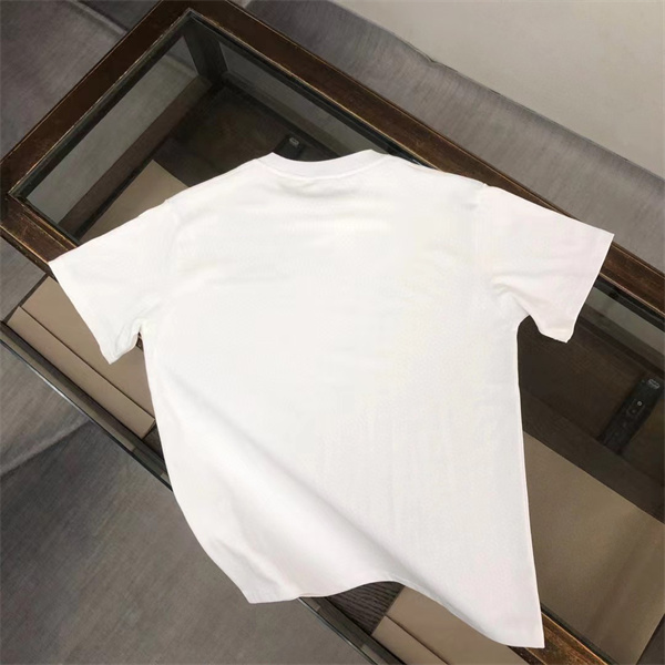ホワイト 半袖Tシャツ MONCLER プリント モンクレール コピー 袖ロゴワッペン クルーネック ブラックグラフィック
