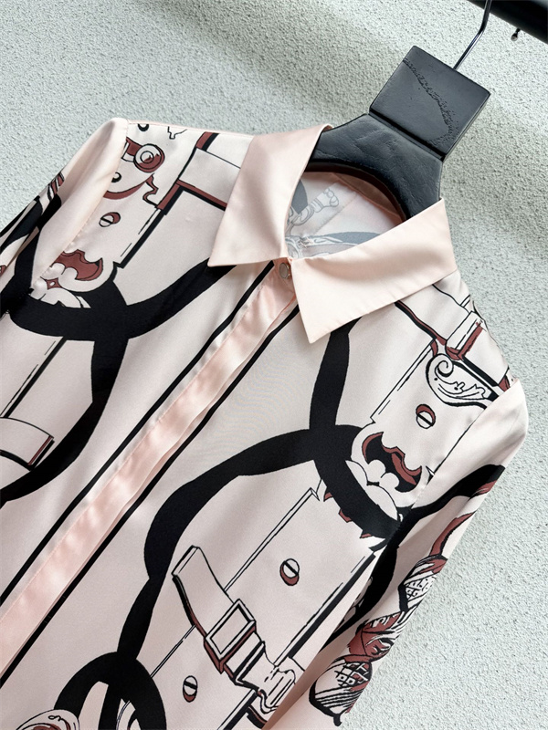 ピンクベージュ 総柄セットアップ HERMES 長袖シャツ エルメス コピー ワイドパンツ ベルトモチーフ スカーフ柄風