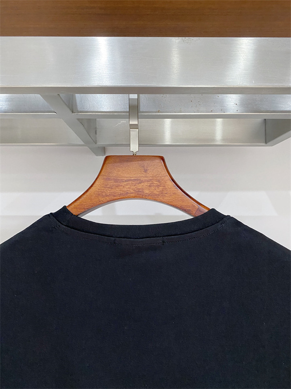ブラック 半袖Tシャツ HERMES ドラゴンプリント エルメス コピー レッドグラフィック クルーネック フロントデザイン
