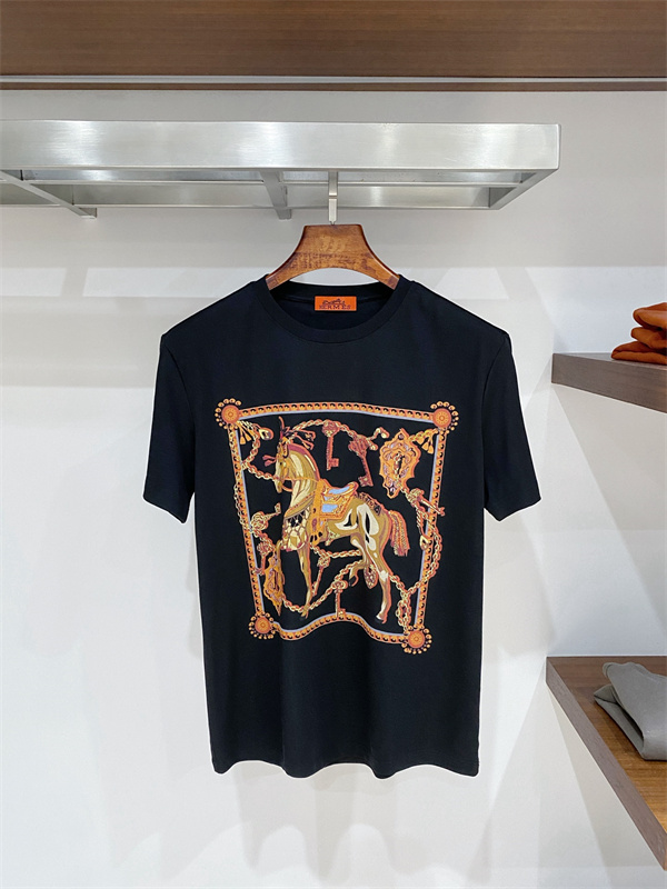 ホワイト 半袖Tシャツ HERMES スカーフ柄プリント エルメス コピー ホースモチーフ クルーネック フロントグラフィック