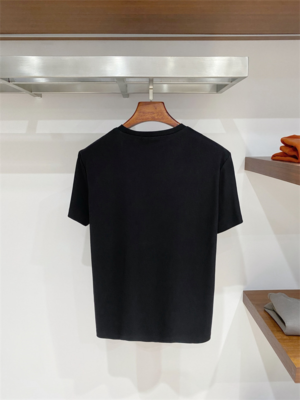 ブラック 半袖Tシャツ HERMES ホースプリント エルメス コピー サドルモチーフ クルーネック フロントグラフィック