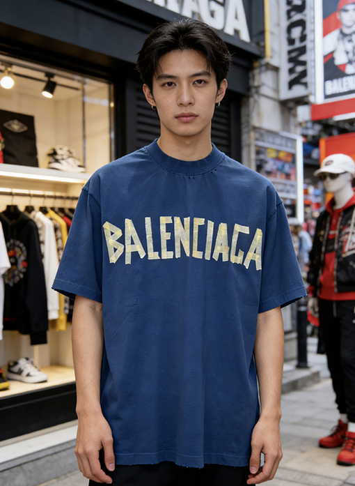 個性的文字プリント入りBALENCIAGA  バレンシアガtシャツコピー ☆2026流行り