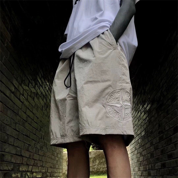  カーキ ナイロンショーツ Stone Island ロゴパッチ ストーンアイランド コピー ワイドシルエット ドローコード 半ズボン