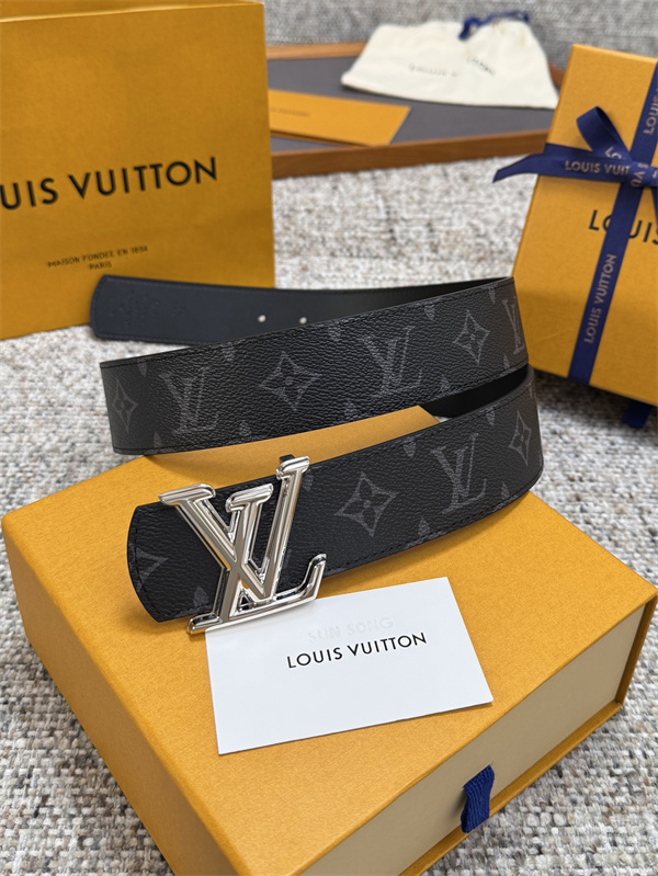 ブラック モノグラムベルト Louis Vuitton LVバックル ルイヴィトン コピー シルバー金具 レザー調 ロゴ総柄