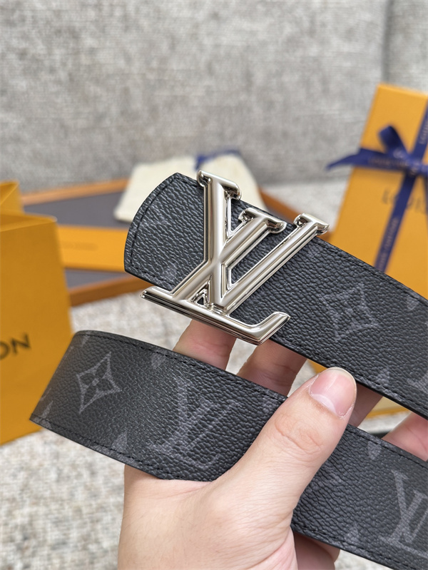 ブラック モノグラムベルト Louis Vuitton LVバックル ルイヴィトン