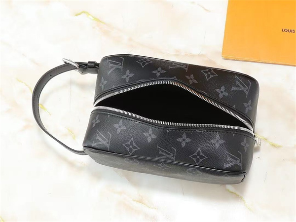 ブラック モノグラムバッグ Louis Vuitton LV総柄 ルイヴィトン コピー レザー調 ウエストバッグ風 ファスナー付き