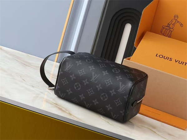 ブラック モノグラムバッグ Louis Vuitton LV総柄 ルイヴィトン コピー レザー調 ウエストバッグ風 ファスナー付き