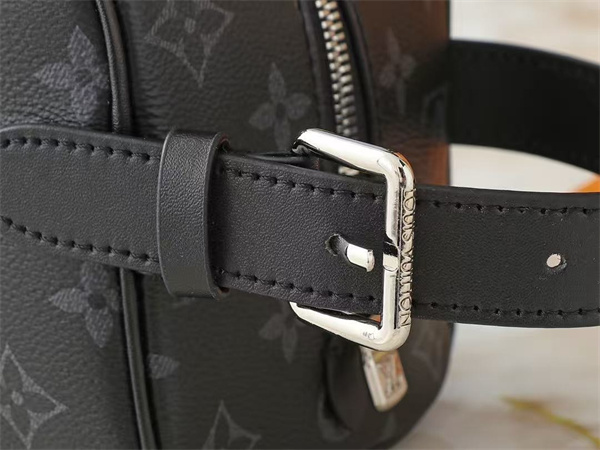 ブラック モノグラムバッグ Louis Vuitton LV総柄 ルイヴィトン コピー レザー調 ウエストバッグ風 ファスナー付き