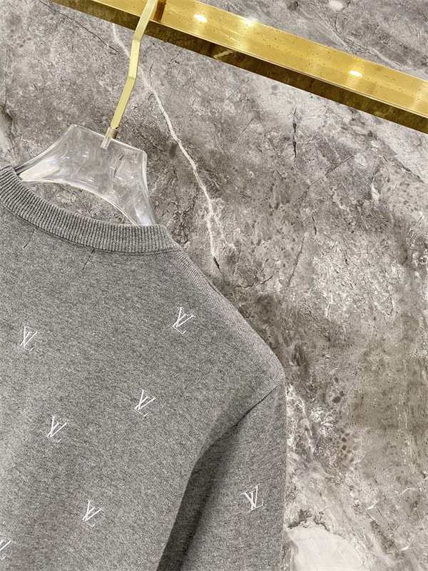 グレー 半袖ニットTシャツ Louis Vuitton LV総柄 ルイヴィトン コピー ワンポイントロゴ クルーネック リブ襟