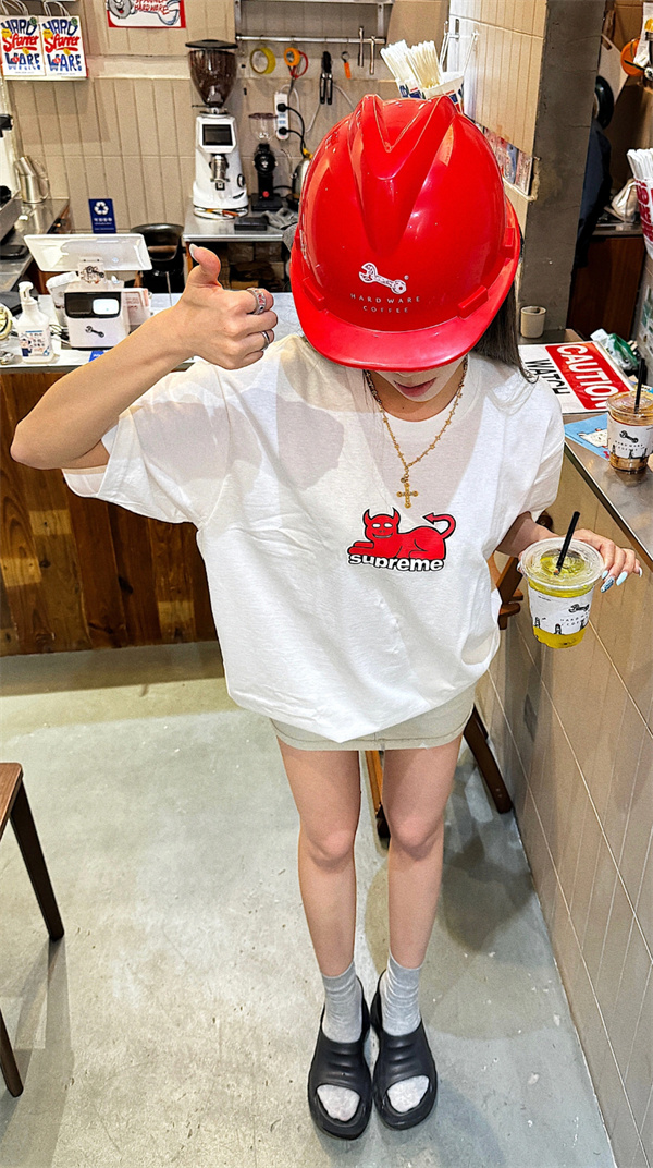ブラック 半袖Tシャツ Supreme デビルロゴ シュプリーム コピー クルーネック ストリートトップス