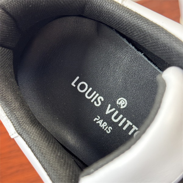LV TILTED☆ルイヴィトン スニーカースーパーコピー人気LOUIS VUITTONメンズシューズ新作春夏