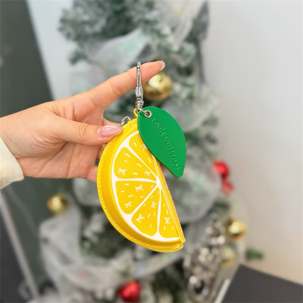 ☆2026最新☆Louis Vuitton  LEMON ☆ルイヴィトンバッグチャームスーパーコピーキーホルダーイヤホンや小銭入れ