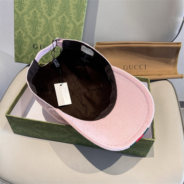 ピンク☆グッチキャップコピー Gucci軽量メッシュ 汗止めバンド 反射材付き 夜間安全 マラソン スポーツ 