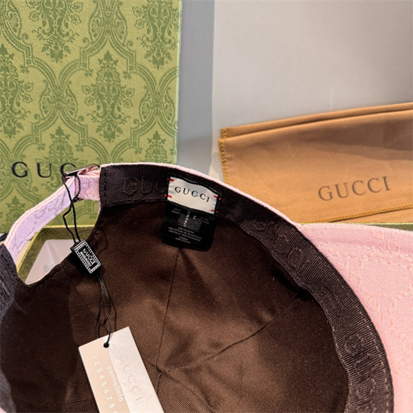 ピンク☆グッチキャップコピー Gucci軽量メッシュ 汗止めバンド 反射材付き 夜間安全 マラソン スポーツ 