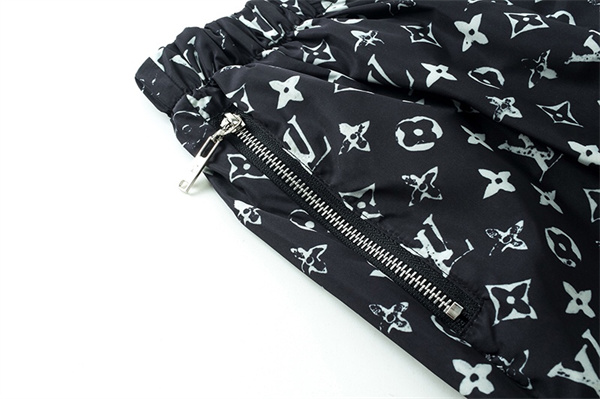LOUIS VUITTON ルイヴィトン コピー モノグラム総柄 ジョガーパンツ ナイロンパンツ ブラック ストリートラグジュアリー