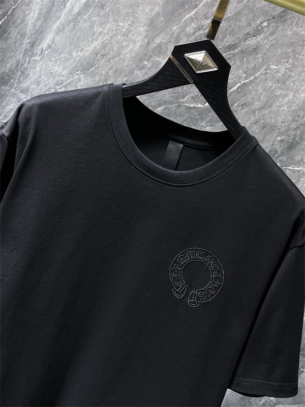 CHROME HEARTS クロムハーツ コピー ビッグクロスエンボス オーバーフィット 半袖Tシャツ