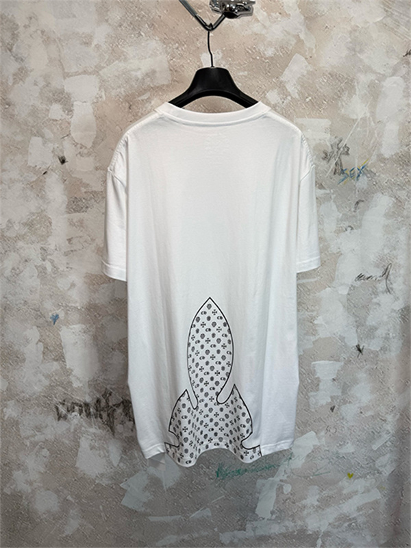  ホワイト 半袖Tシャツ Chrome Hearts クロムハーツ コピー 胸ポケットロゴ 裾グラフィック クルーネック ゆったりシルエット