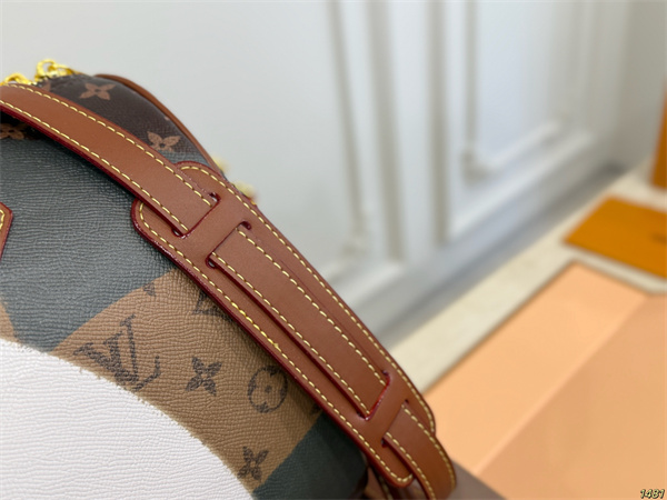 ☆LV Speedy Soft 30ルイヴィトンショルダーバッグコピー 2026トレンド上質上品ファッション最新作