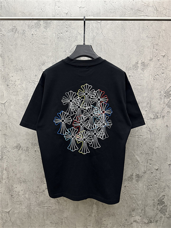 ブラック 半袖Tシャツ Chrome Hearts クロムハーツ コピー マルチカラークロス刺繍風 胸元ワンポイント クルーネック ゆったりシルエット