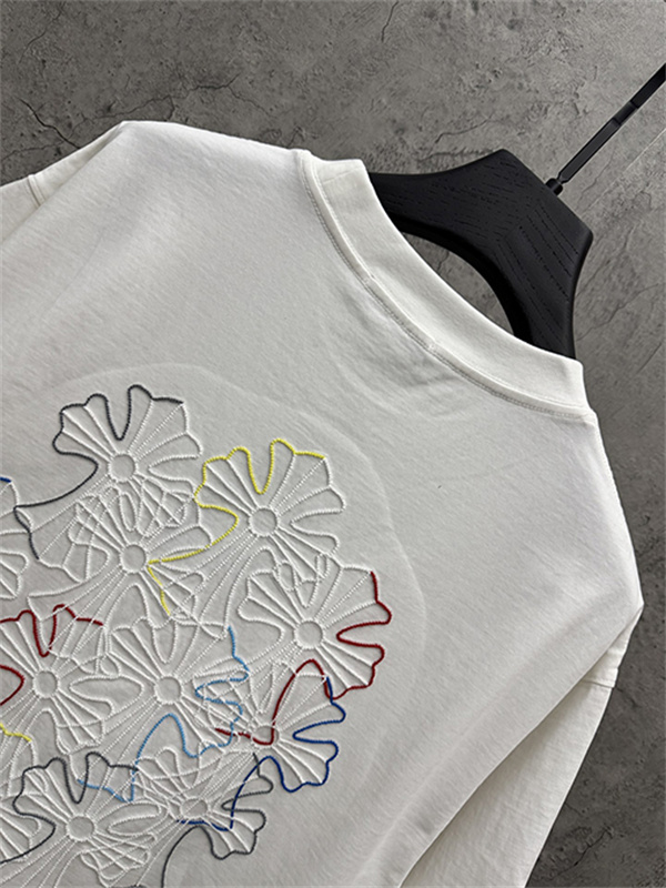 ブラック 半袖Tシャツ Chrome Hearts クロムハーツ コピー マルチカラークロス刺繍風 胸元ワンポイント クルーネック ゆったりシルエット