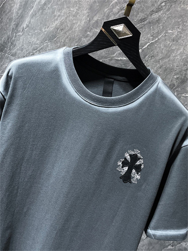 ブラック 半袖Tシャツ Chrome Hearts グレークロスバックプリント クロムハーツ コピー 胸元クロスロゴ クルーネック ゆったりシルエット