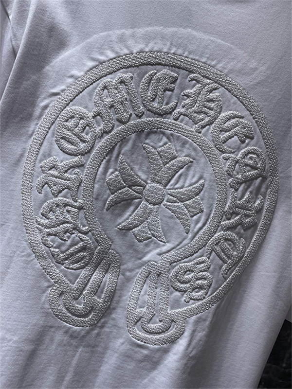 バックプリントTシャツ Chrome Hearts クロムハーツ コピー トーンオンクロス柄 半袖 丸首 ストリートカジュアル