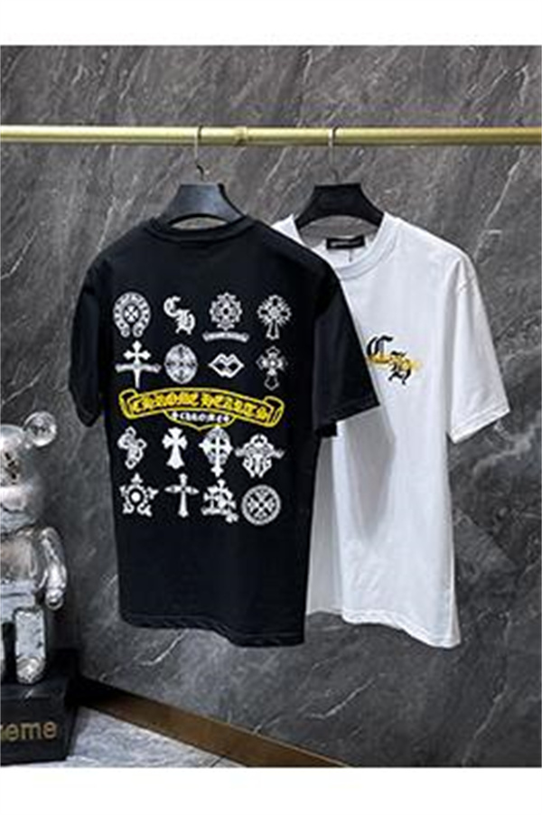 半袖Tシャツ Chrome Hearts クロムハーツ コピー フロントイエローリボンロゴ バック総柄グラフィック クルーネック