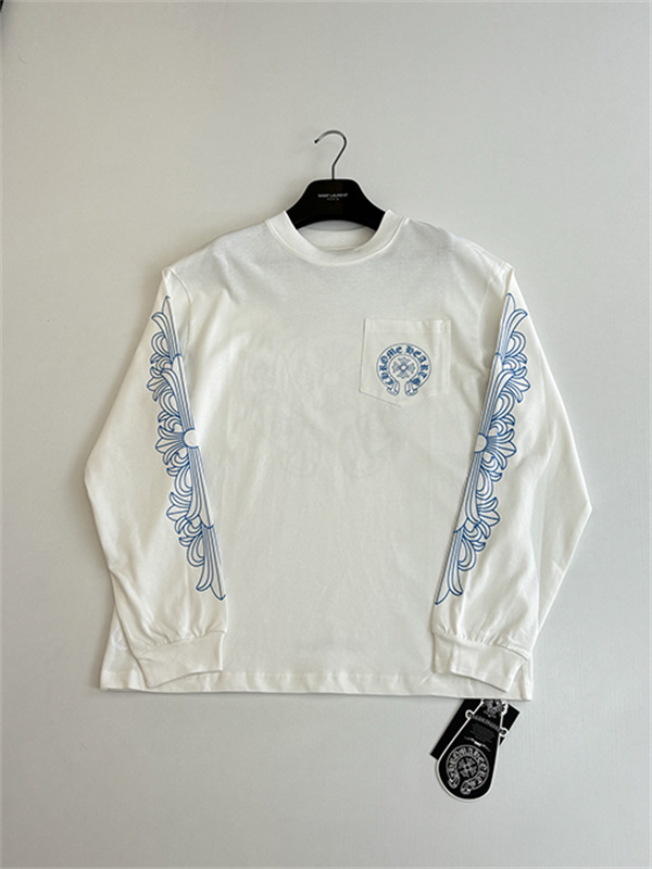  ホワイト 長袖Tシャツ Chrome Hearts クロムハーツ コピー 胸ポケットロゴ ブルースリーブグラフィック クルーネック ゆったりシルエット