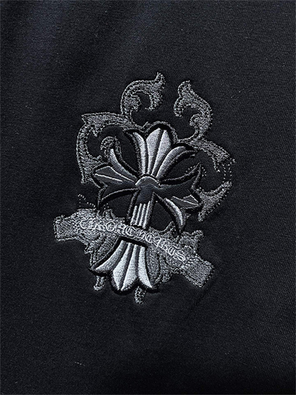 ブラック 半袖Tシャツ Chrome Hearts クロムハーツ コピー フローラルクロス背面ロゴ ゴシック英字 クルーネック ゆったりシルエット
