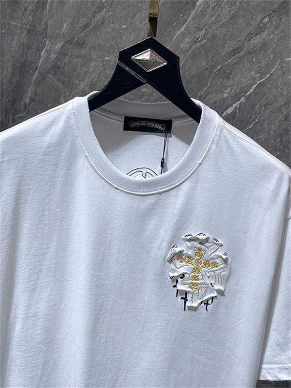 ホワイト 半袖カットソー Chrome Hearts クロムハーツ コピー ゴールドクロスグラフィック HONG KONGロゴ 丸首トップス