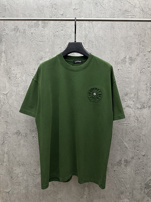 半袖Tシャツ Chrome Hearts クロムハーツ コピー フローラルクロスバックロゴ ゴシックレタリング クルーネック ゆったりシルエット