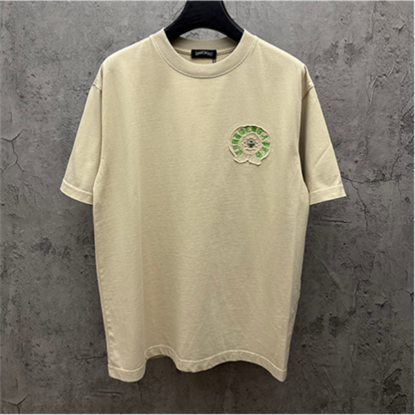  クリームベージュ 半袖Tシャツ Chrome Hearts クロムハーツ コピー 胸元グリーンサークルロゴ クルーネック ワンポイントデザイン