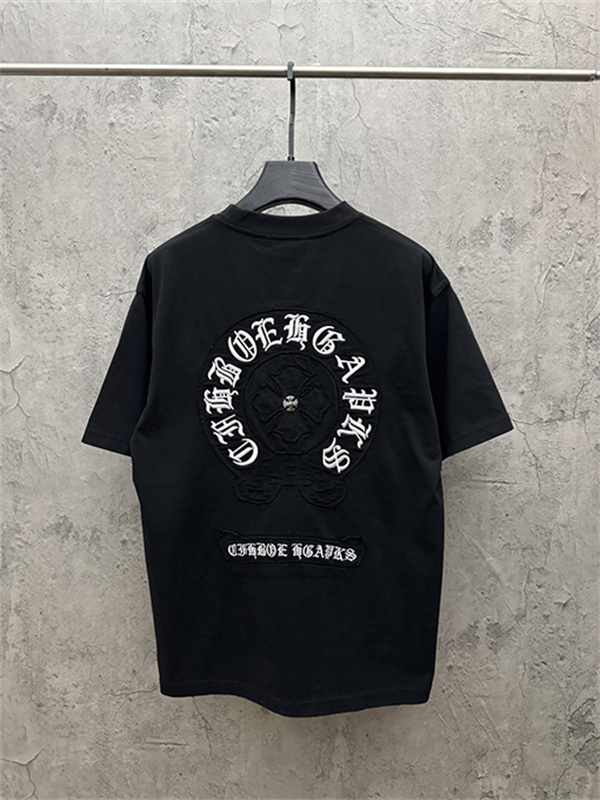  クリームベージュ 半袖Tシャツ Chrome Hearts クロムハーツ コピー 胸元グリーンサークルロゴ クルーネック ワンポイントデザイン