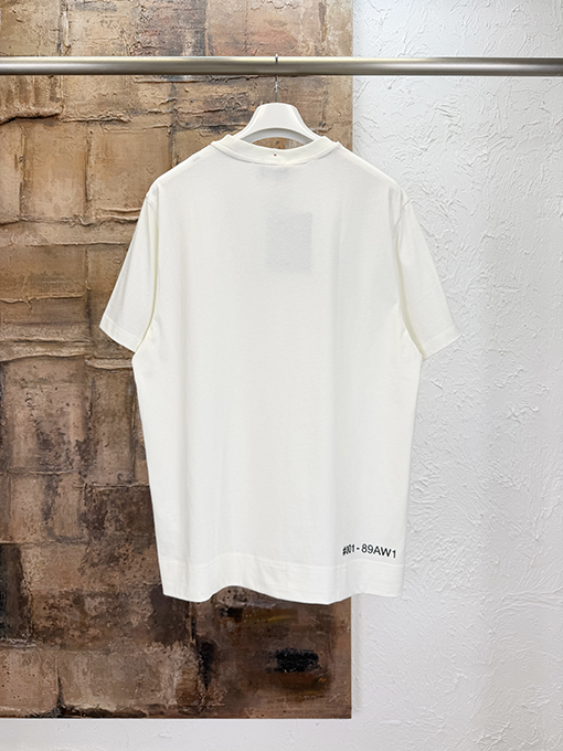 ホワイト ブラック 半袖Tシャツ MONCLER GRENOBLE モンクレール グルノーブル コピー 胸元ロゴプリント クルーネック シンプルカジュアル