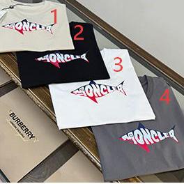  デイリーウェア ブラック ロゴTシャツ MONCLER モンクレール コピー シャークグラフィック 半袖 丸首 フロントプリント 