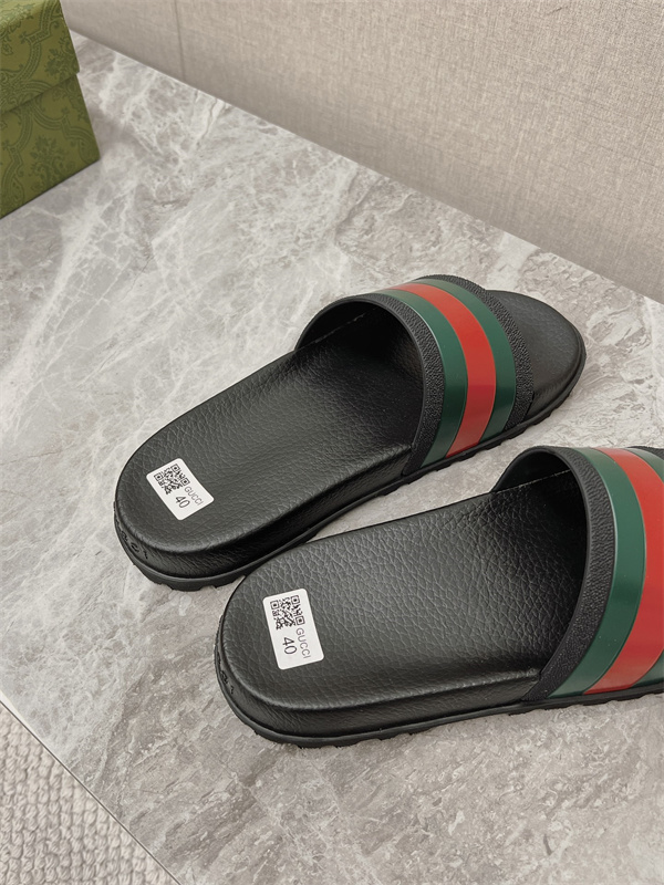 GUCCIグッチサンダルコピーアウトドアも使えるＥＶＡサンダル クイックドライ 抗菌防臭