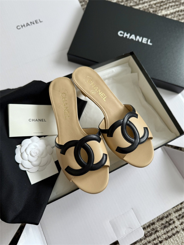 エレガントCHANELシャネルサンダルコピー歩きやすいシルエットは細長め