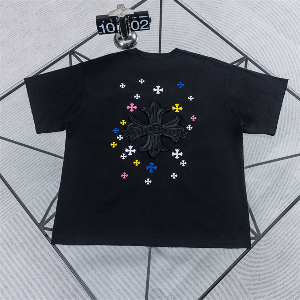  ホワイト 半袖Tシャツ Chrome Hearts クロムハーツ コピー 淡色フローラルクロス刺繍風 マルチカラー小クロス クルーネック ボックスシルエット