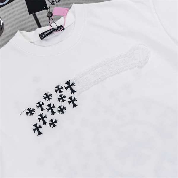 ブラック 半袖カットソー Chrome Hearts クロムハーツ コピー バックビッグクロス マルチカラー刺繍調 クルーネック ストリートトップス