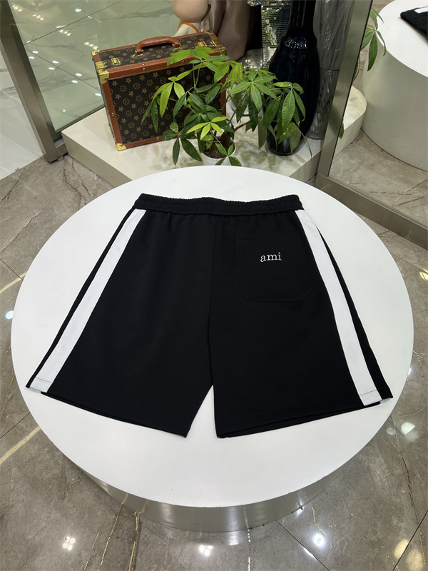 AMI PARIS アミ パリスセットアップコピー人気2026トレンドお洒落コーディネート簡単デザイン