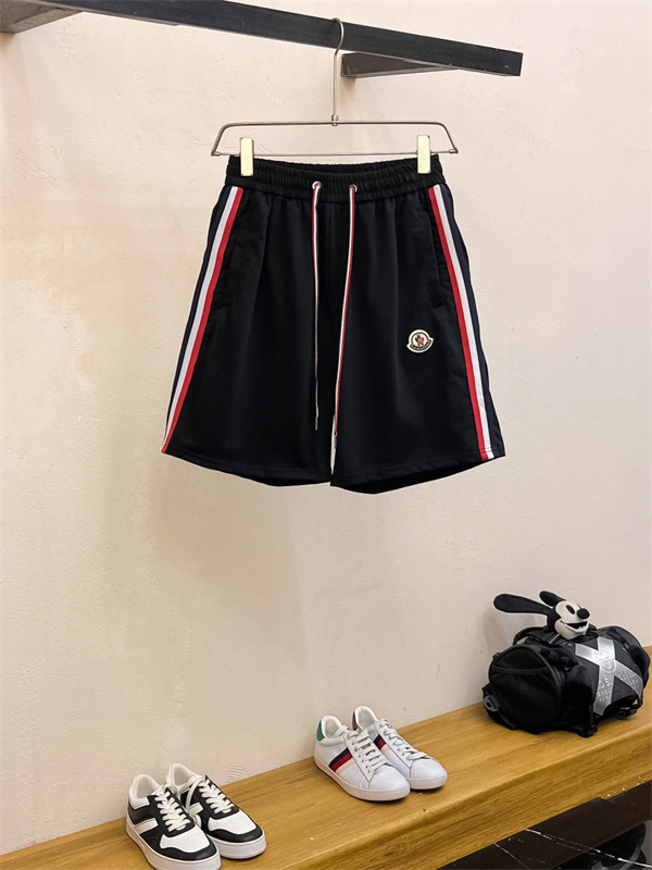 ☆☆2026流行MONCLERモンクレールセットアップコピーなめらかで心地よい肌触り最新
