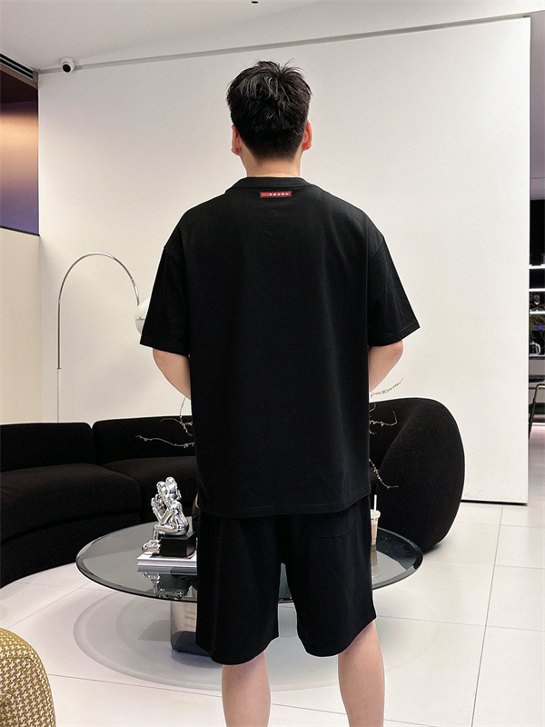 超人気2026☆プラダセットアップコピーPRADA メンズトレンド春夏新作大人っぽく上品