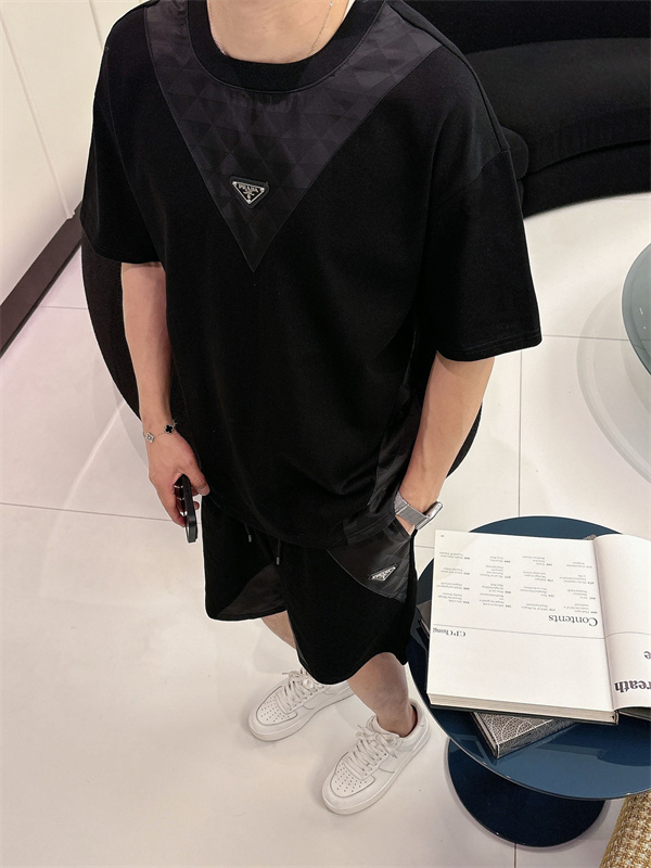 超人気2026☆プラダセットアップコピーPRADA メンズトレンド春夏新作大人っぽく上品