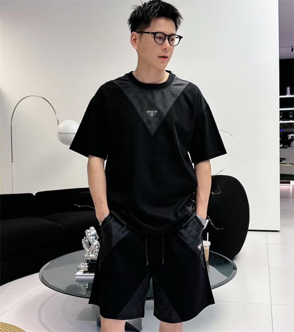 超人気2026☆プラダセットアップコピーPRADA メンズトレンド春夏新作
