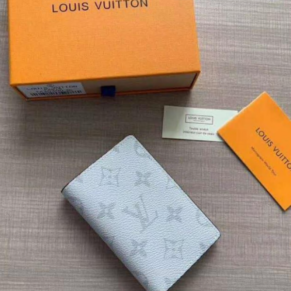 2026新作 LOUIS VUITTON ルイヴィトン コピー モノグラム 二つ折り財布