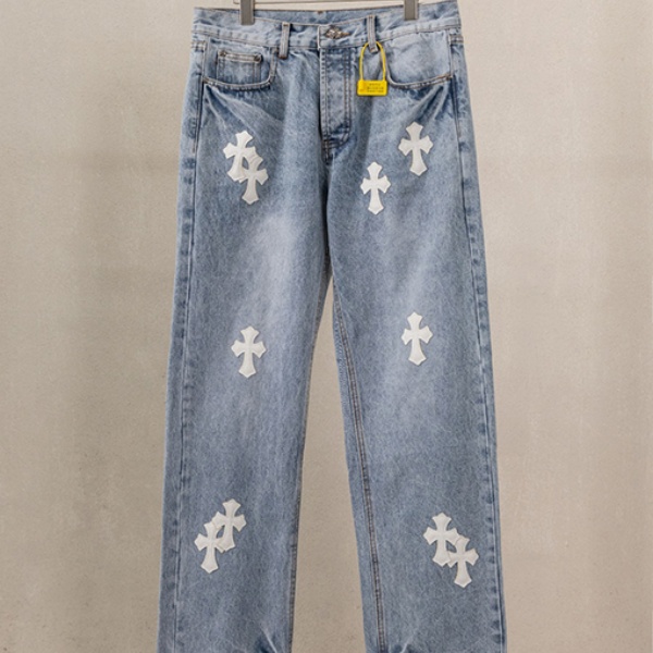 2026新作 CHROME HEARTS コピー クロムハーツ クロスパッチ デニムパンツ メンズ ワイドストレート ジーンズ ウォッシュ加工 ストリート カジュアル