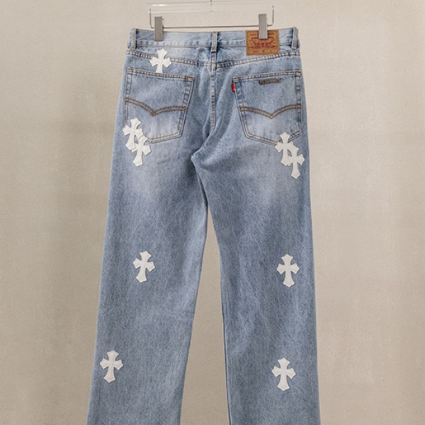 2026新作 CHROME HEARTS コピー クロムハーツ クロスパッチ デニムパンツ メンズ ワイドストレート ジーンズ ウォッシュ加工 ストリート カジュアル