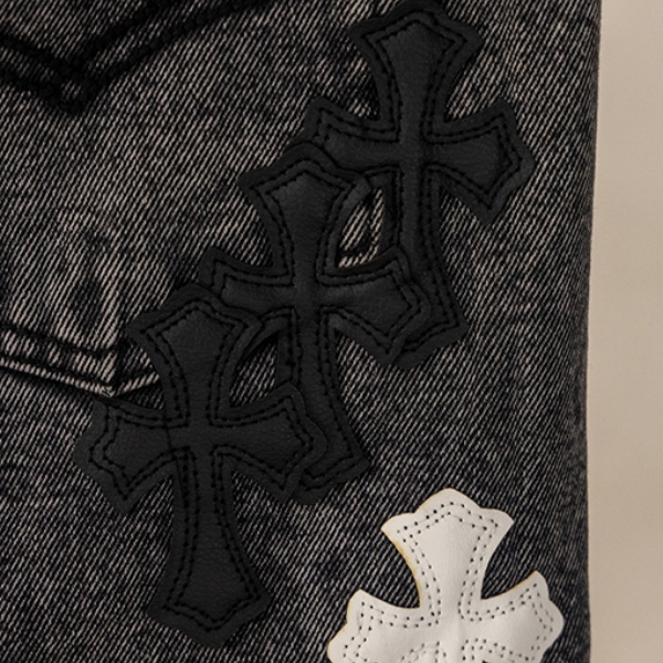 2026新作 CHROME HEARTS クロムハーツ コピー クロスパッチ デニムパンツ メンズ ブラックウォッシュ ジーンズ ワイドストレート ストリート カジュアル