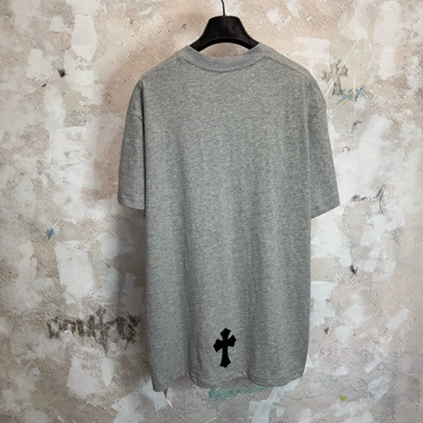 2026新作 CHROME HEARTS コピー クロムハーツ ポケットロゴ 半袖Tシャツ メンズ クルーネック グレー ミニマル ストリート カジュアル